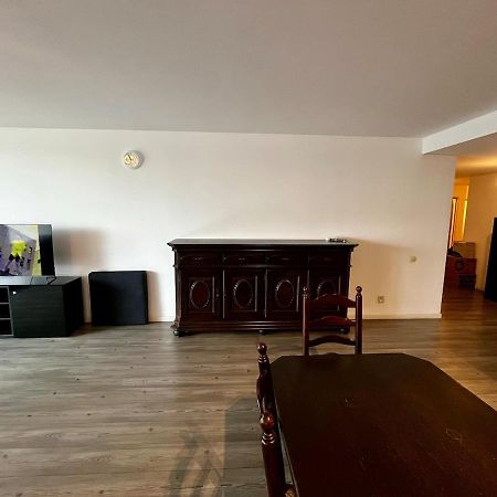 Big Apartment With Parking In 安特卫普 外观 照片