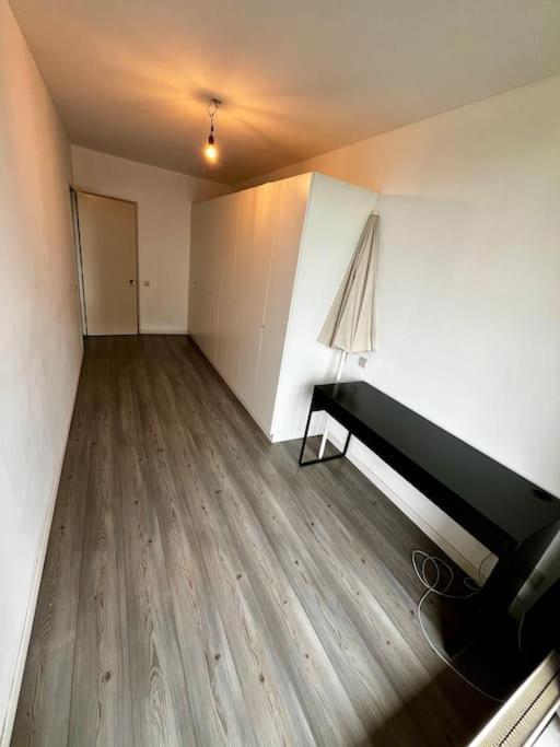 Big Apartment With Parking In 安特卫普 外观 照片