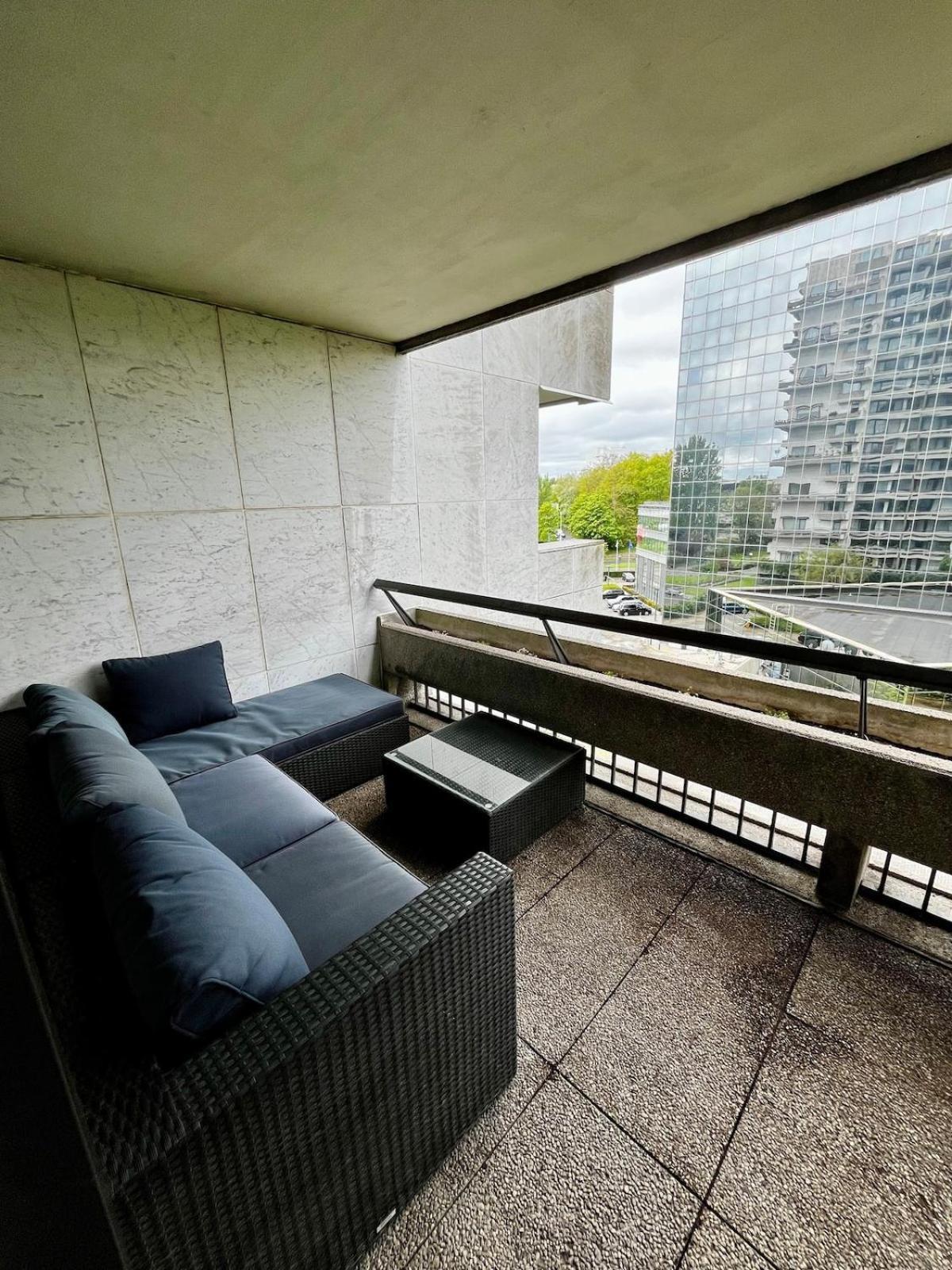 Big Apartment With Parking In 安特卫普 外观 照片